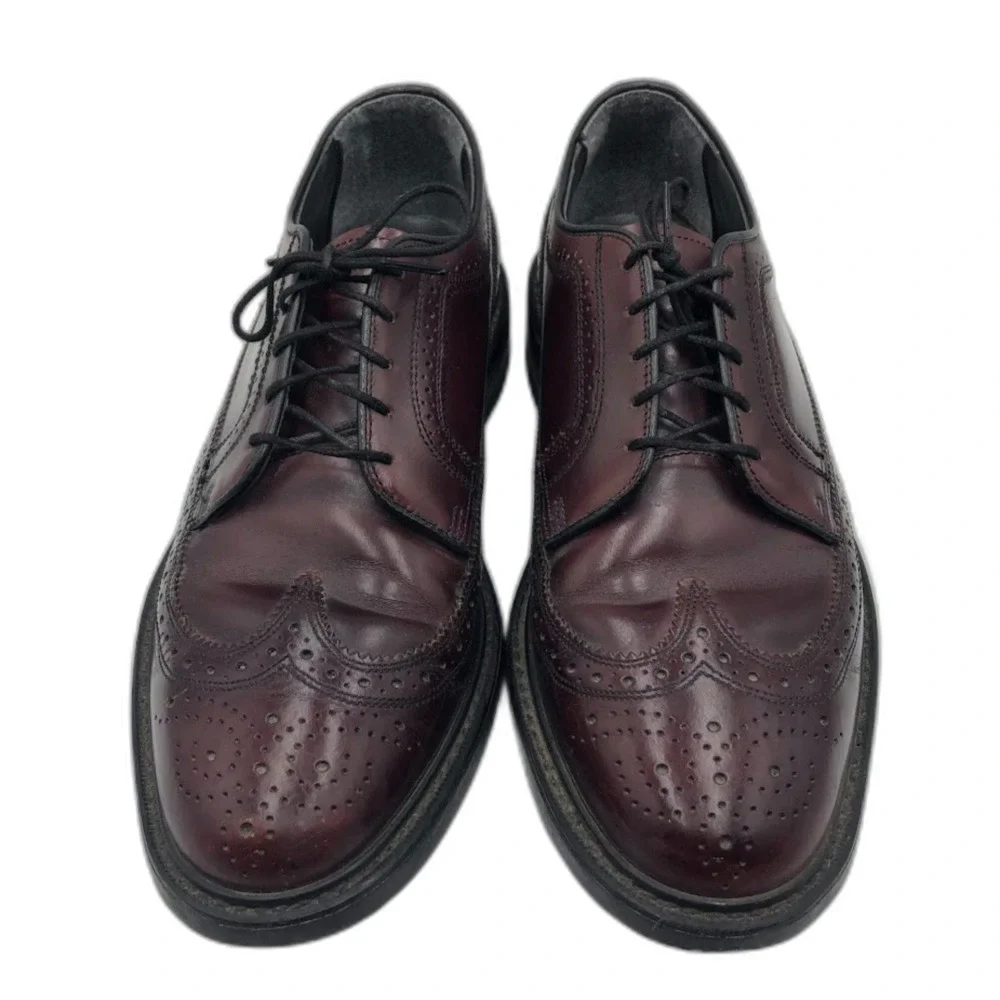 Thom McAn vintage thom